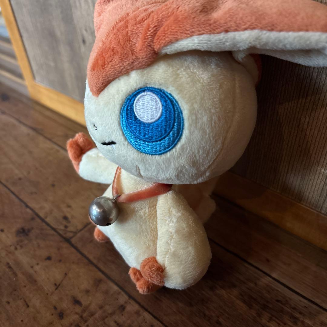 【レア】 やすらぎのすず　ビクティニ　ぬいぐるみ ポケモンセンタートウホク　鈴