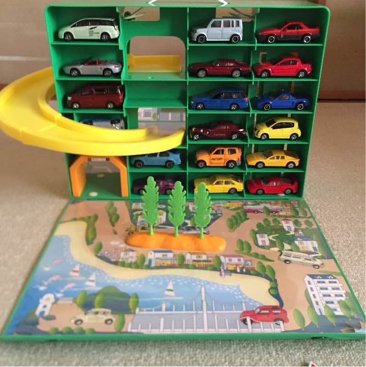 トミカ パノラマバック ミニカー付き