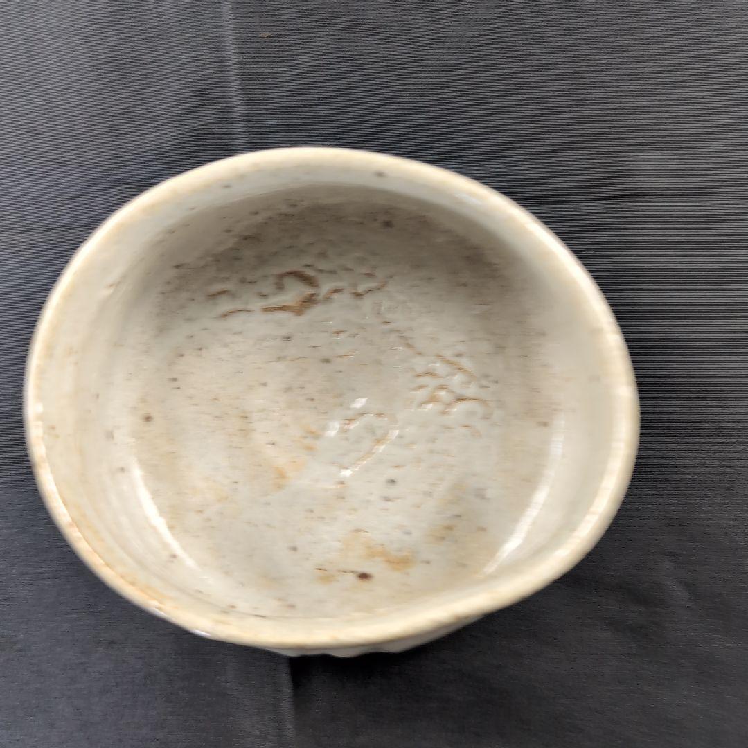 西岡小十 氏作 馬盥彫唐津茶碗 唐津茶碗 馬盥茶碗 白磁茶碗 合わせ箱付き