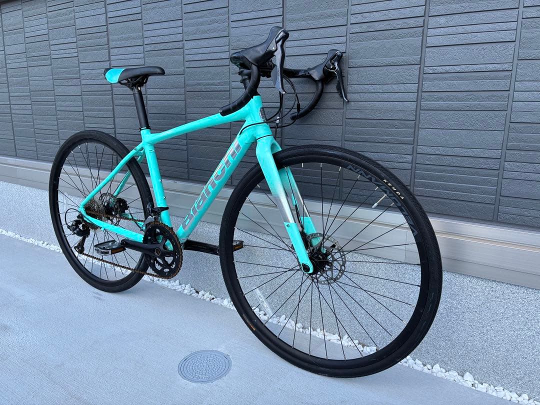 送料込み Bianchi VIA NIRONE 7 DISC SORA 2024