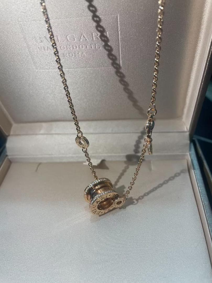 ピンクゴールドダイヤモンドペンダントネックレス｜専用オリジナル箱付き