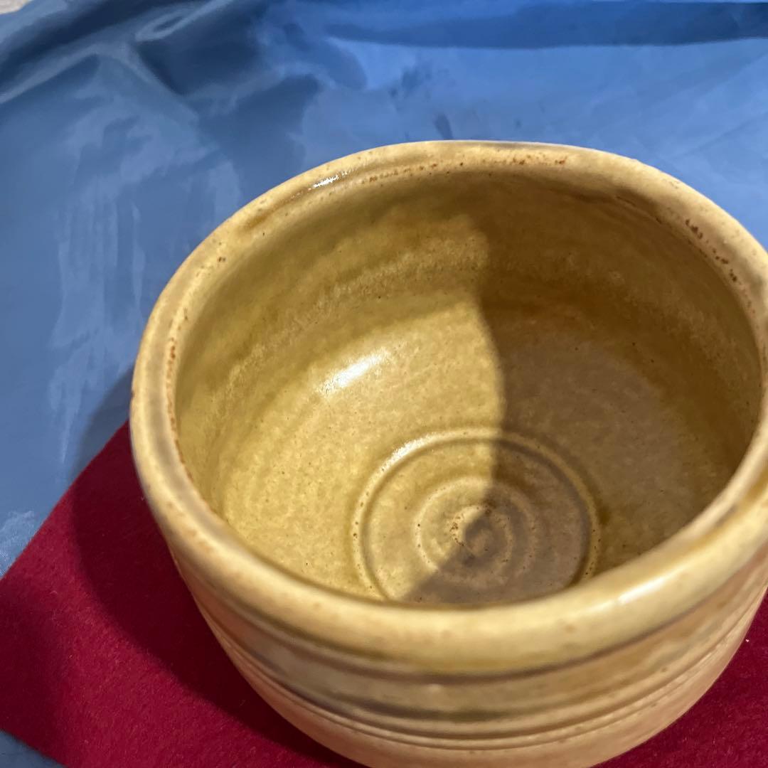 人間国宝　荒川豊蔵　黄瀬戸抹茶碗木製箱付き