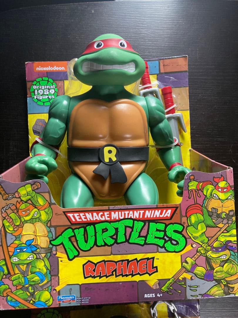 ミュータント タートルズ ジャイアント フィギュア復刻版プレイメイツ