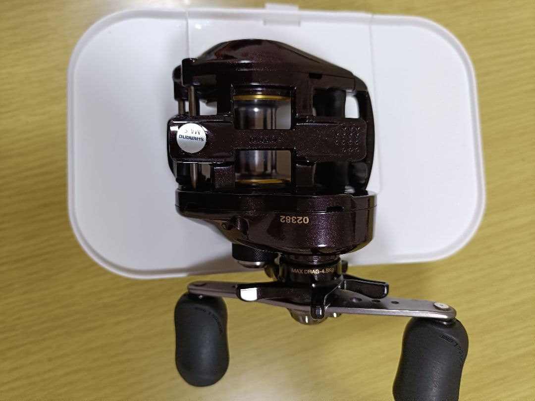 Scorpion XT 1501 ベイトリール　左巻き