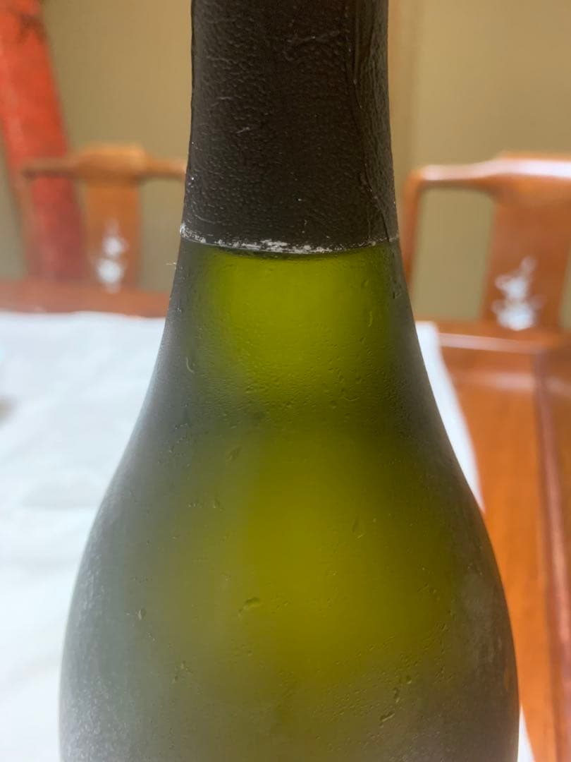 ルビ　ドン・ペリニヨン シャンパン 2004年