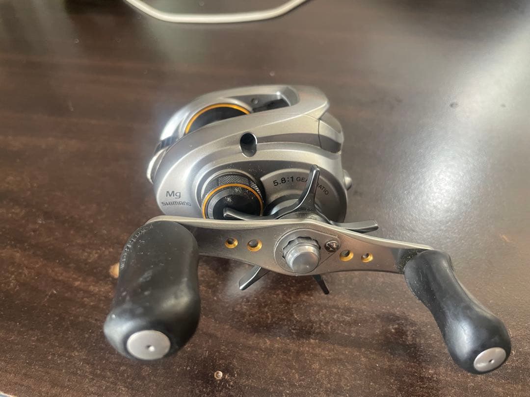 シマノ　09アルデバランMg 右　③