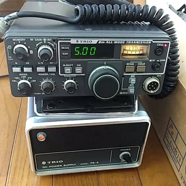 ♦トリオ無線機9000G人気バンド帯♦️特フルセット電源付マイク残品部品多数付