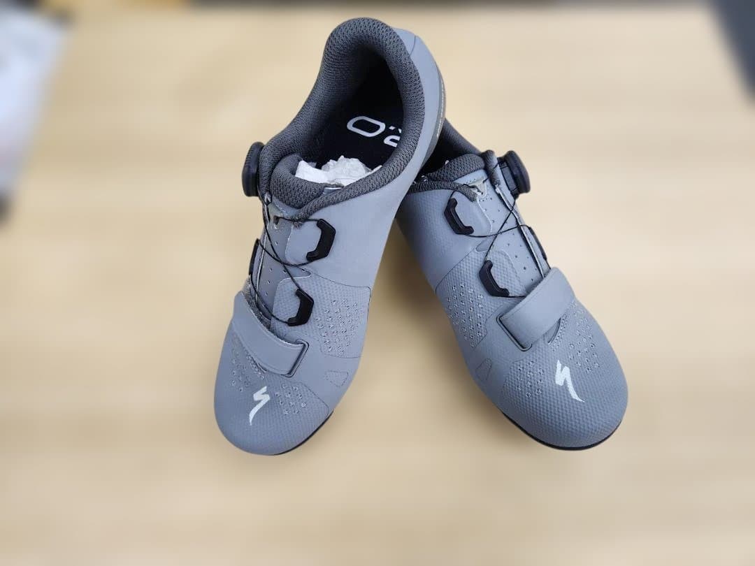 新品　Specialized ロードシューズ TORCH グレイ　37