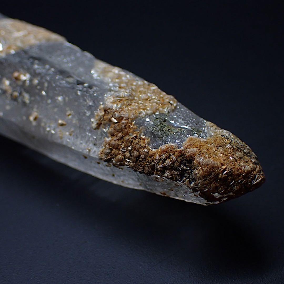 【パキスタン産】テッシンハビットクォーツ