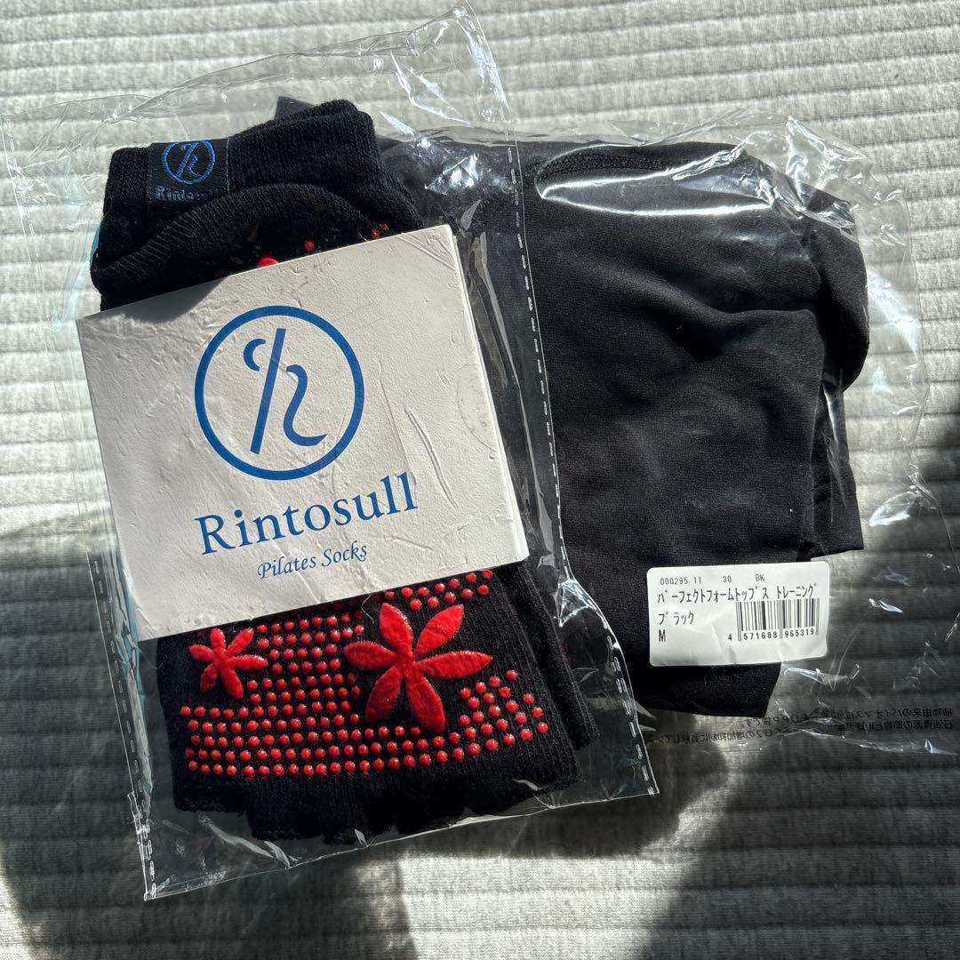 【新品未開封】Rintosull パーフェクトフォームトップスM ソックスセット