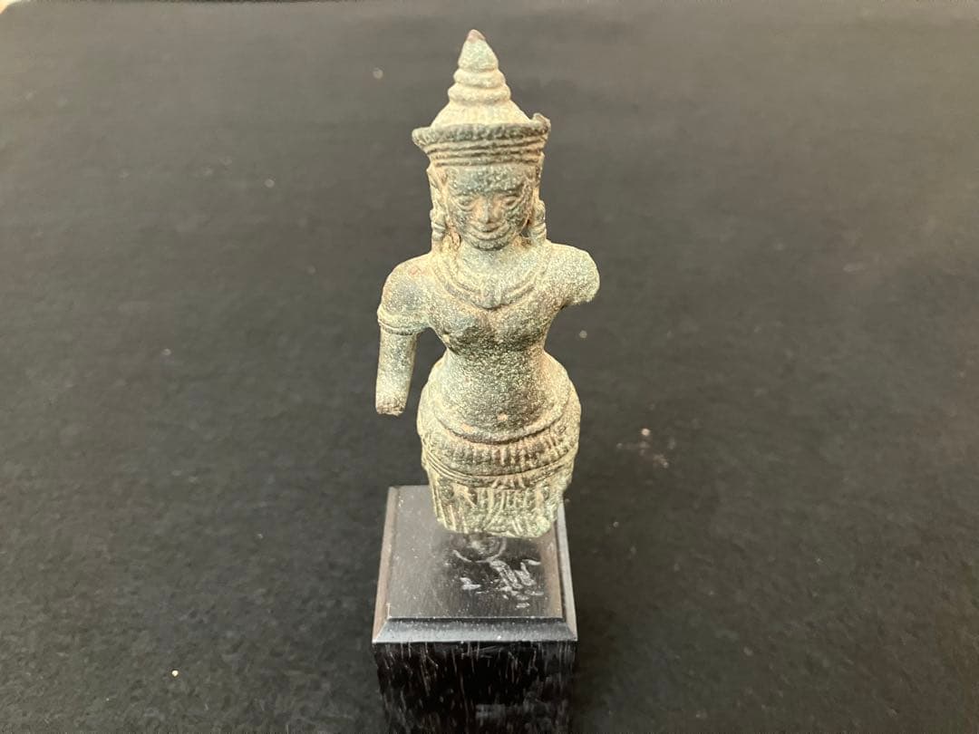 クメール青銅　女神立像
