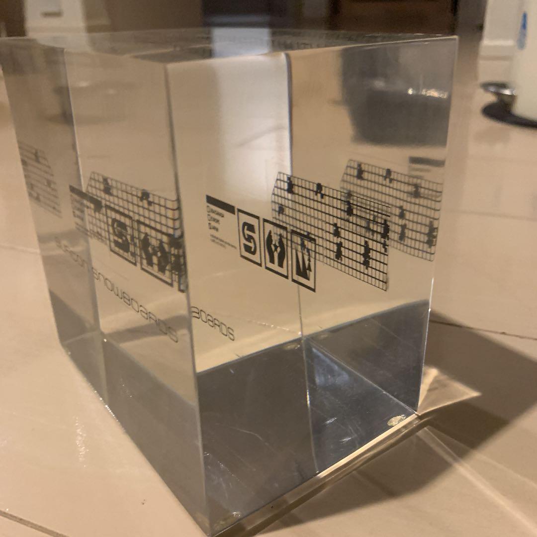 バートン　クリスタル　オブジェ　ショップ限定品