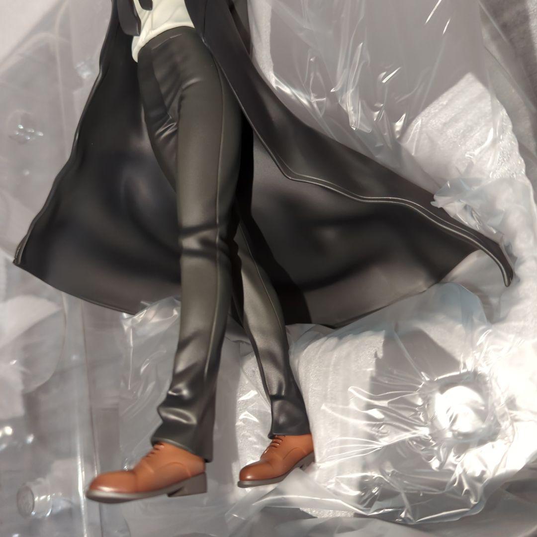 〚希少・美品〛マキマ チェンソーマン 1/7 フィギュア AMAKUNI