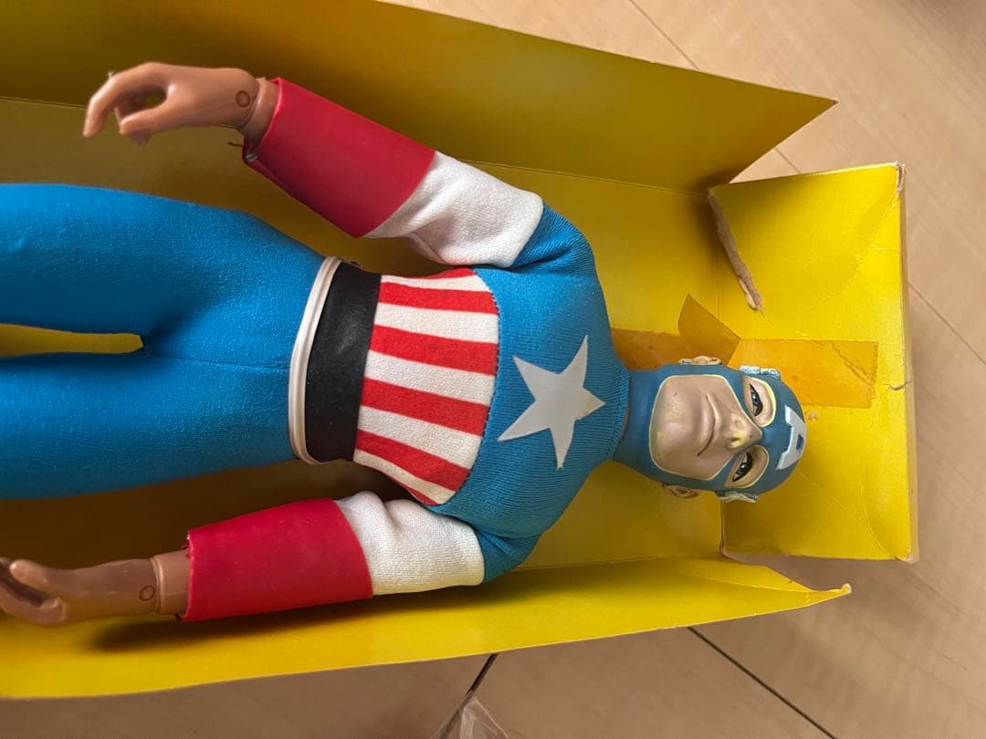 MEGO キャプテン・アメリカ 12インチ アクションフィギュア 開封