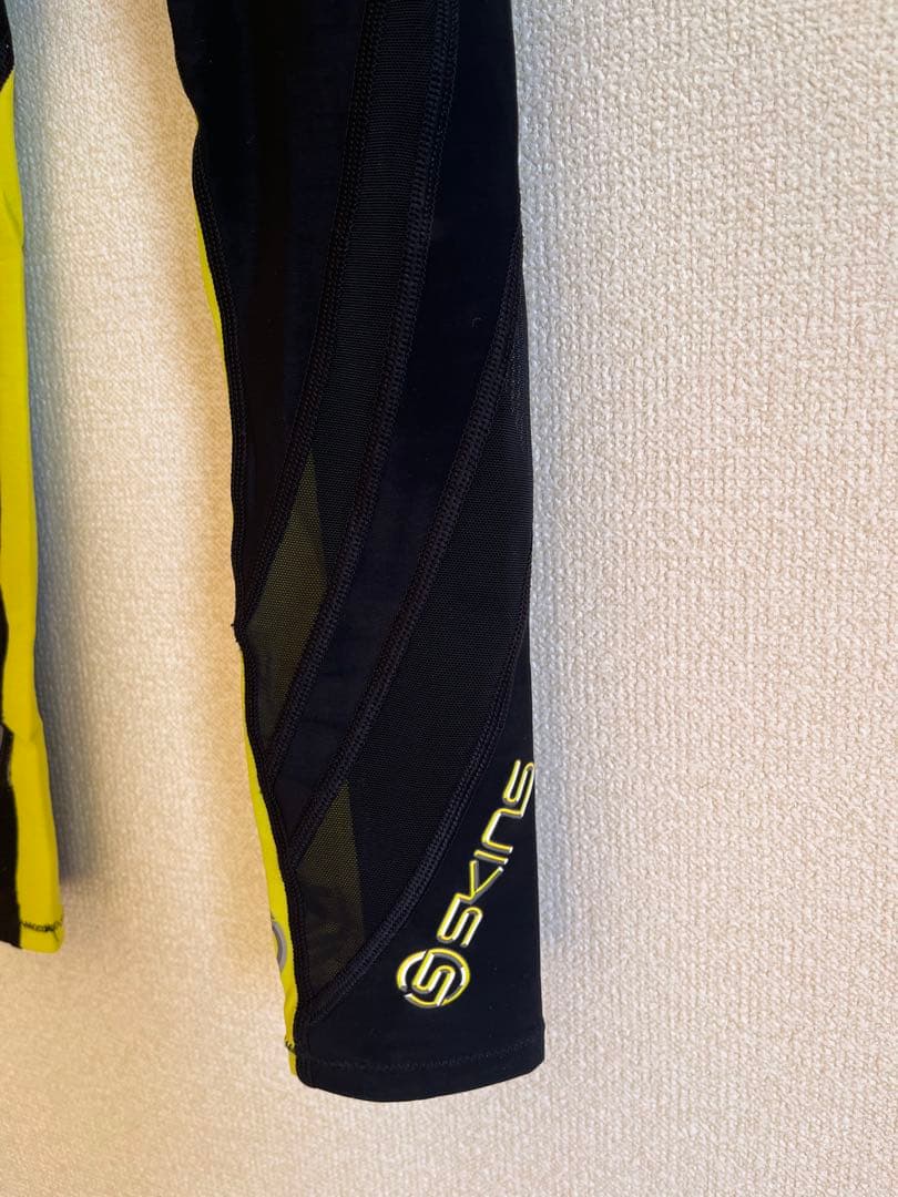 未使用　スキンズタイツ　メンズXS