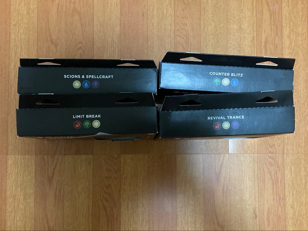 マジックザギャザリング FINAL FANTASY 統率者デッキ 英語版　4種