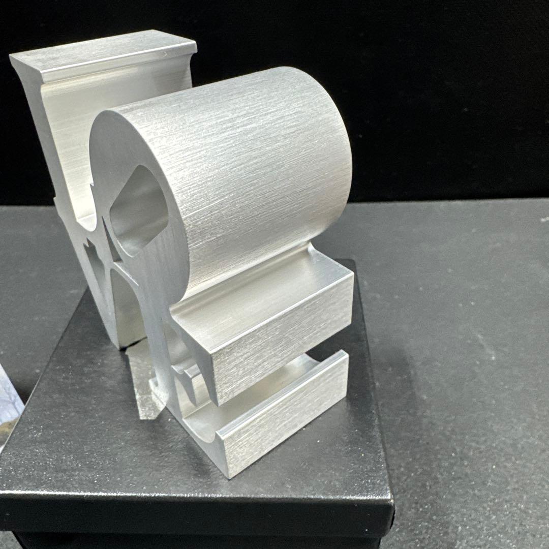 ロバート・インディアナ　LOVE　ペーパーウェイトレプリカ