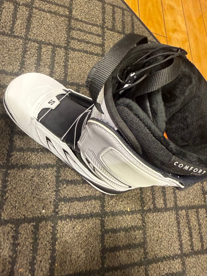 Salomon スノーボードブーツ ホワイト/ブラック