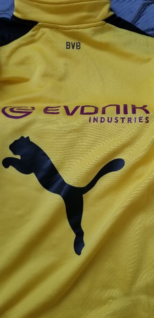 サッカー、ドルトムント、選手仕様、ウォームアップスーツ上下、サイズは海外製XL