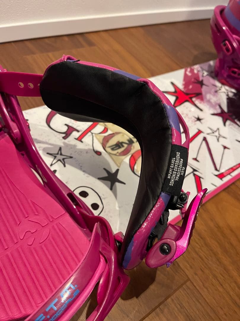 SABRINA GROOVY スノーボード FLUX ビンディングセット146㎝