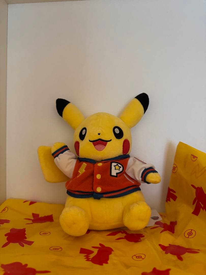 ポケモンセンター ピカチュウ ぬいぐるみ
