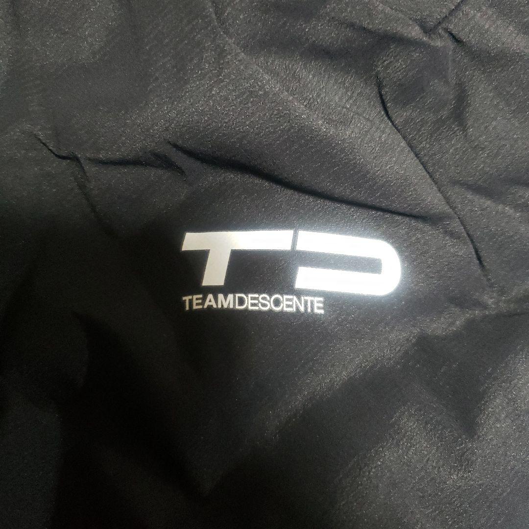 TEAM DESCENTE フード付きジャケット ブラック