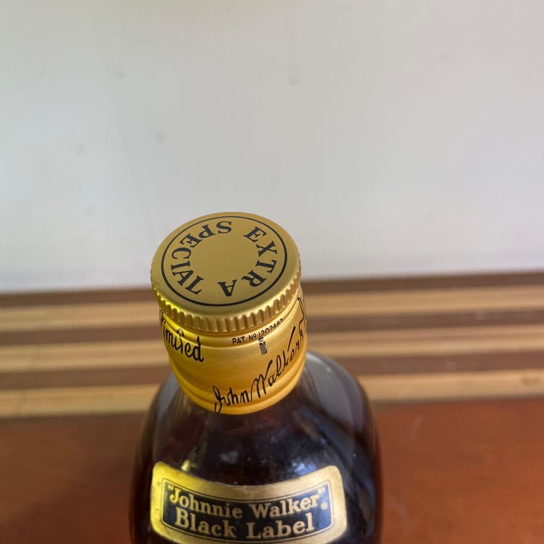 ジョニーウォーカー　黒ラベル　赤ラベル　ウイスキー特級　未開封　70年代　古酒