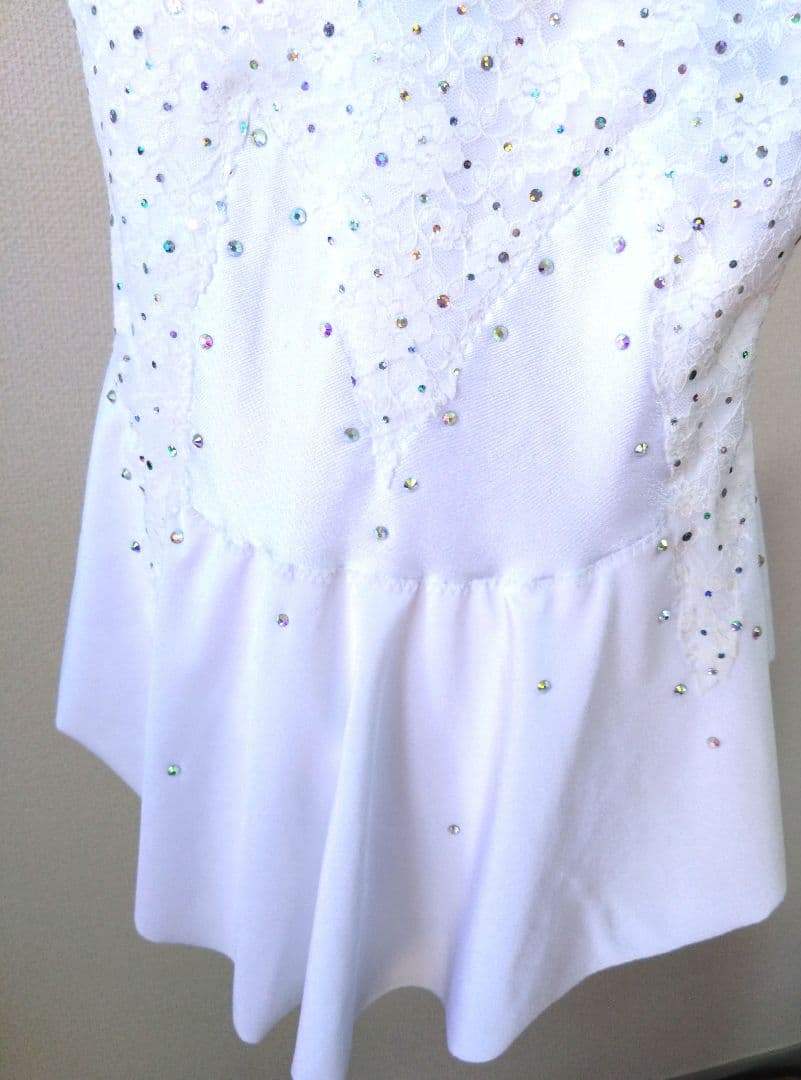 新体操レオタード　フィギュアスケート　バレエ　140cm　ラインストーン付き