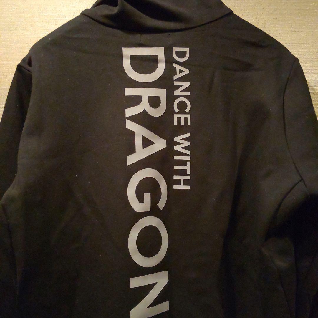 美品！ダンスウィズドラゴン刺繍 パーカーサイズ4