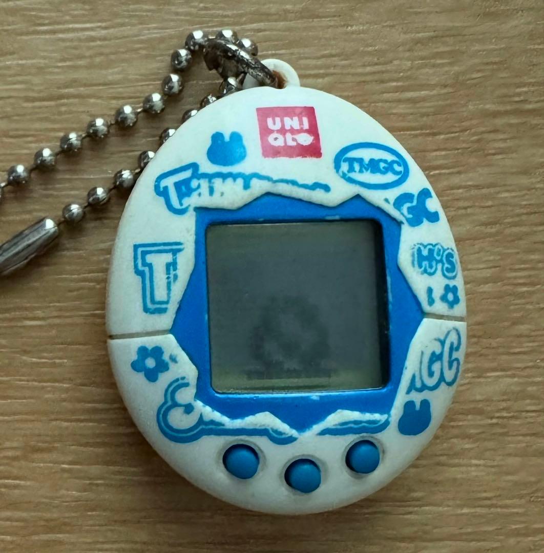 【レア・動作確認済み】2006 たまごっち　ユニクロ　ちびたまごっち