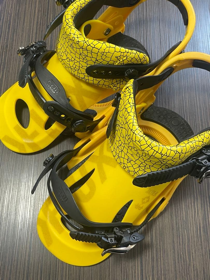 美品　フラックス FLUX PR スノーボード ビンディング Sサイズ 送料込み