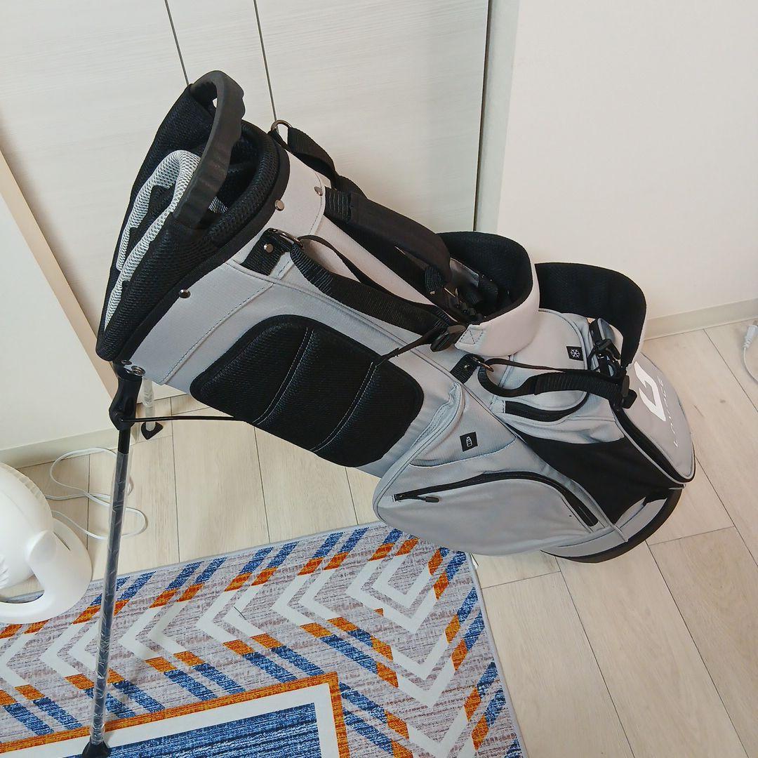 LOVACEスタンドキャディーバッグ　新品（発送は1月15以降）