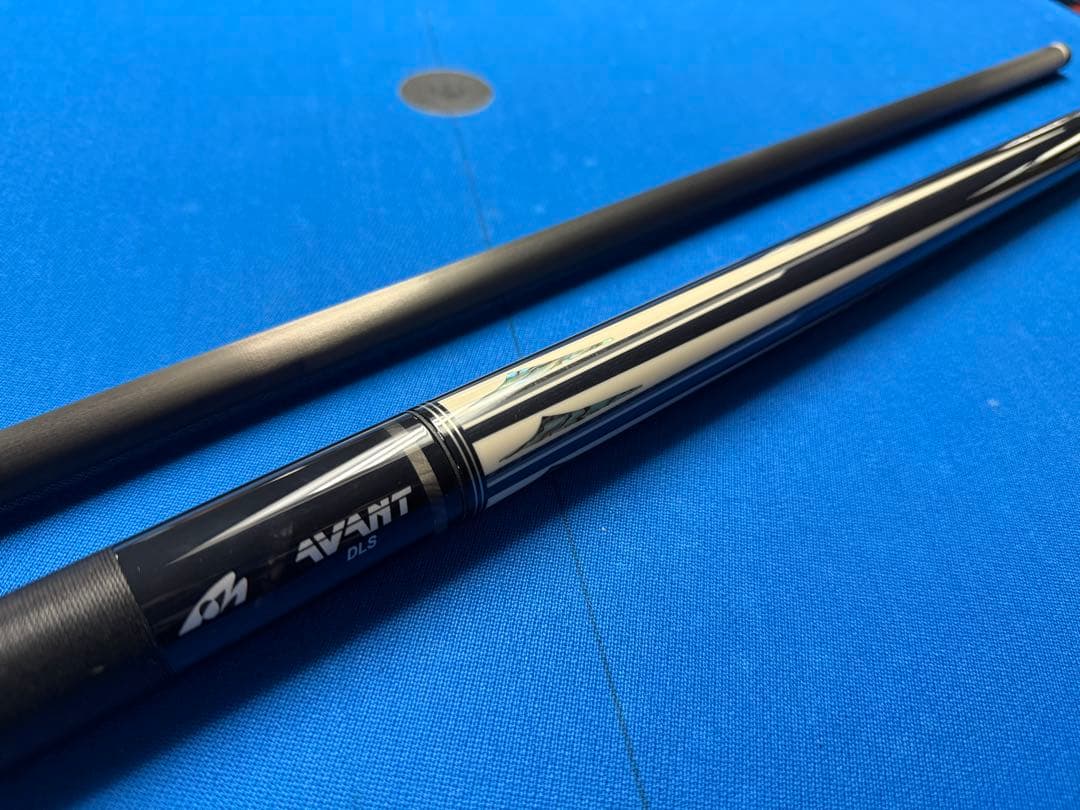 Mezz Cues AVANT & IGNITE ビリヤードキューセット
