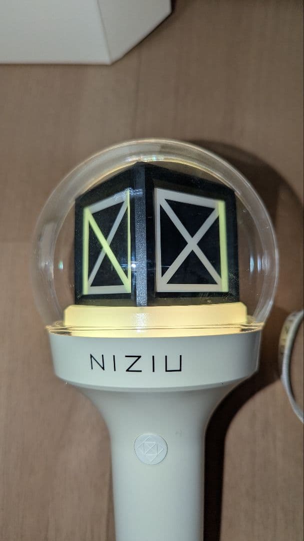 い*。様 NiziU 公式ペンライト OFFICIAL LIGHT STICK