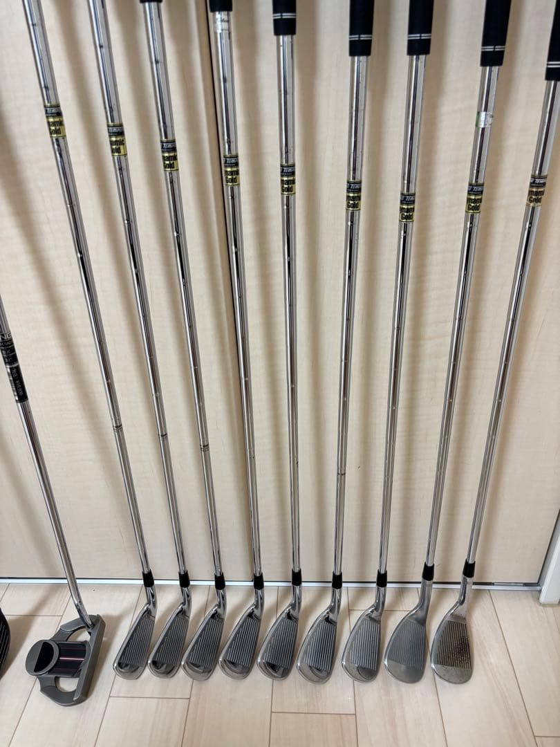 ☆人気のタイトリストで揃えた高級フルセット☆美品バッグ付き☆最後の一品です☆