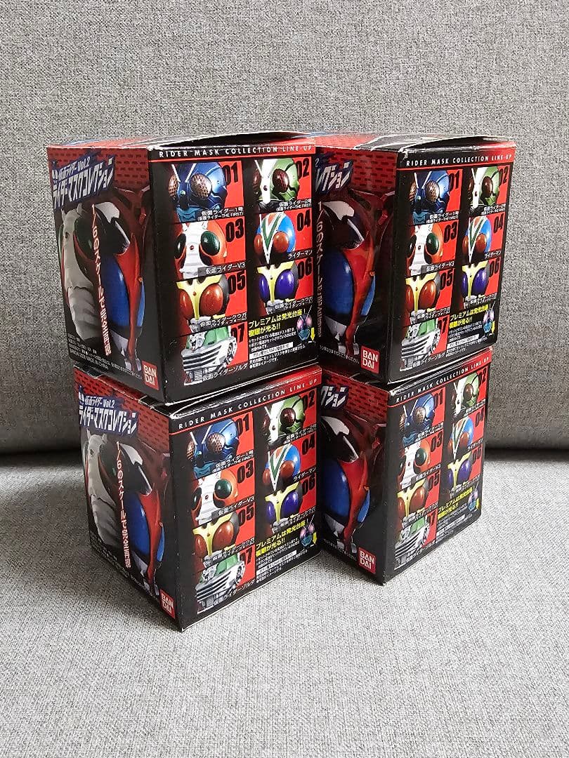 仮面ライダー　フィギュア　マスコレ　BLACK　シャドームーン　ロボ　バイオ