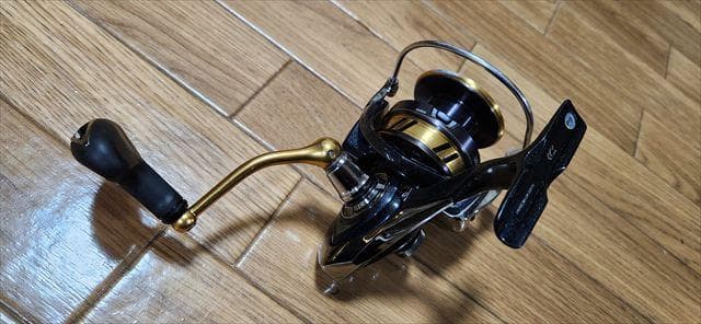 DAIWAダイワ_18LEGALISレガリスLT5000D-CXH