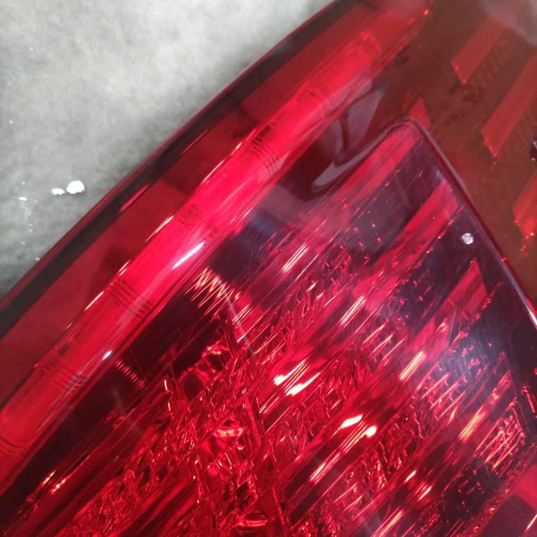 210クラウン　テールランプ