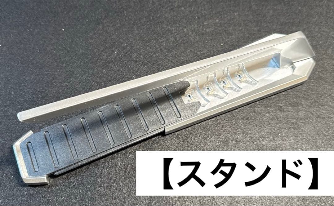 ギャラクシーエッジ　ライトセーバー 【メイス・ウィンドゥ】　【レイ】　※訳アリ