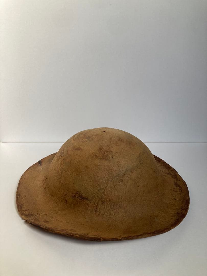 古いフランスの紙の帽子