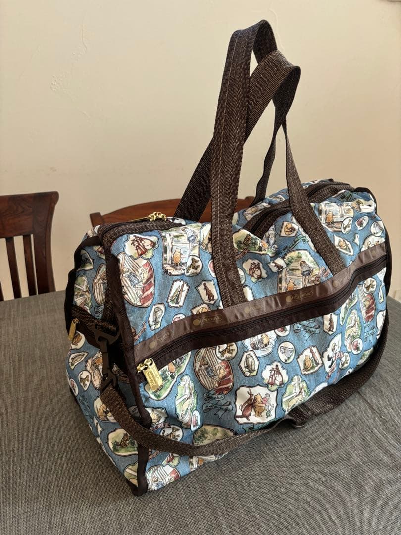 LeSportsac：ディズニークラシックプーコレクション　ウィークエンダー