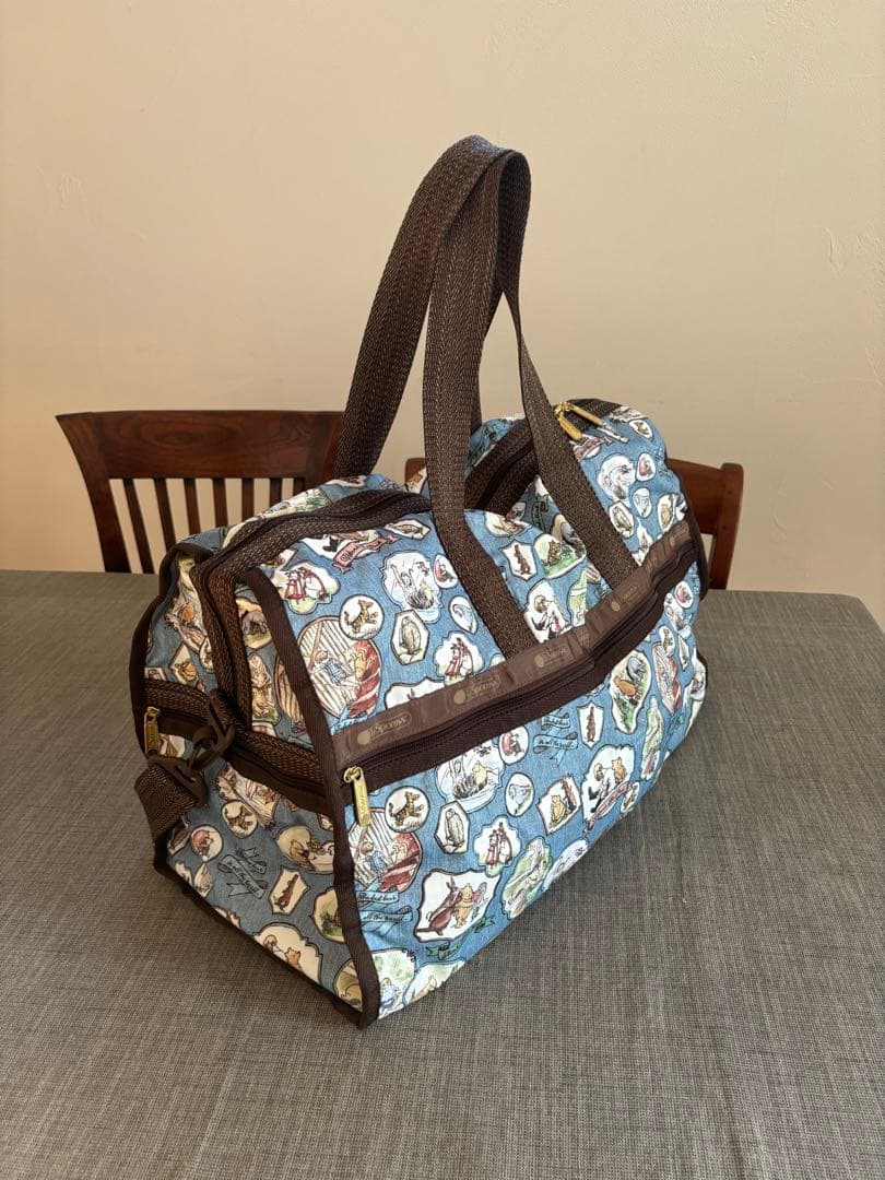 LeSportsac：ディズニークラシックプーコレクション　ウィークエンダー