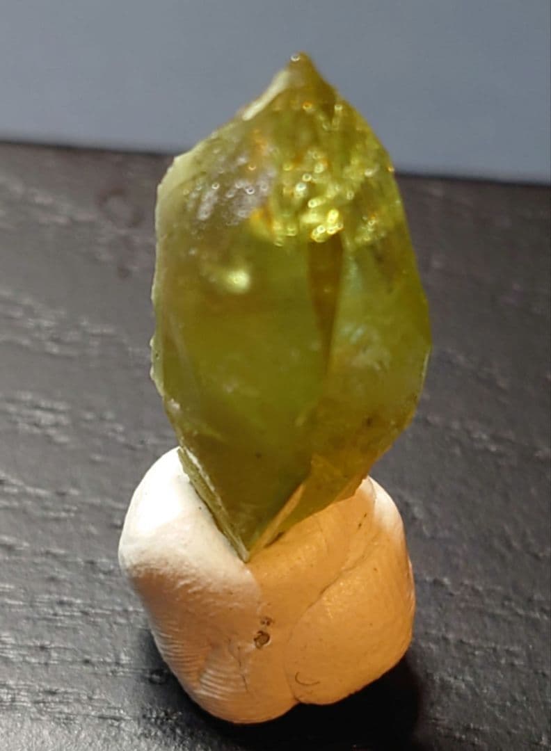 高品質希少産地　オーストリア Salzburg産　チタナイト　スフェーン