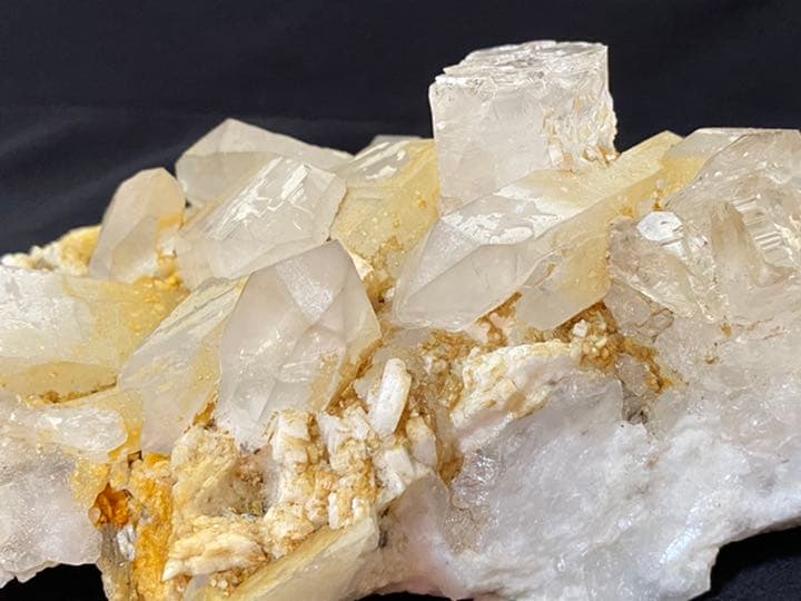 ヒマラヤンクォーツ　1.4kg 天然石 鉱物標本