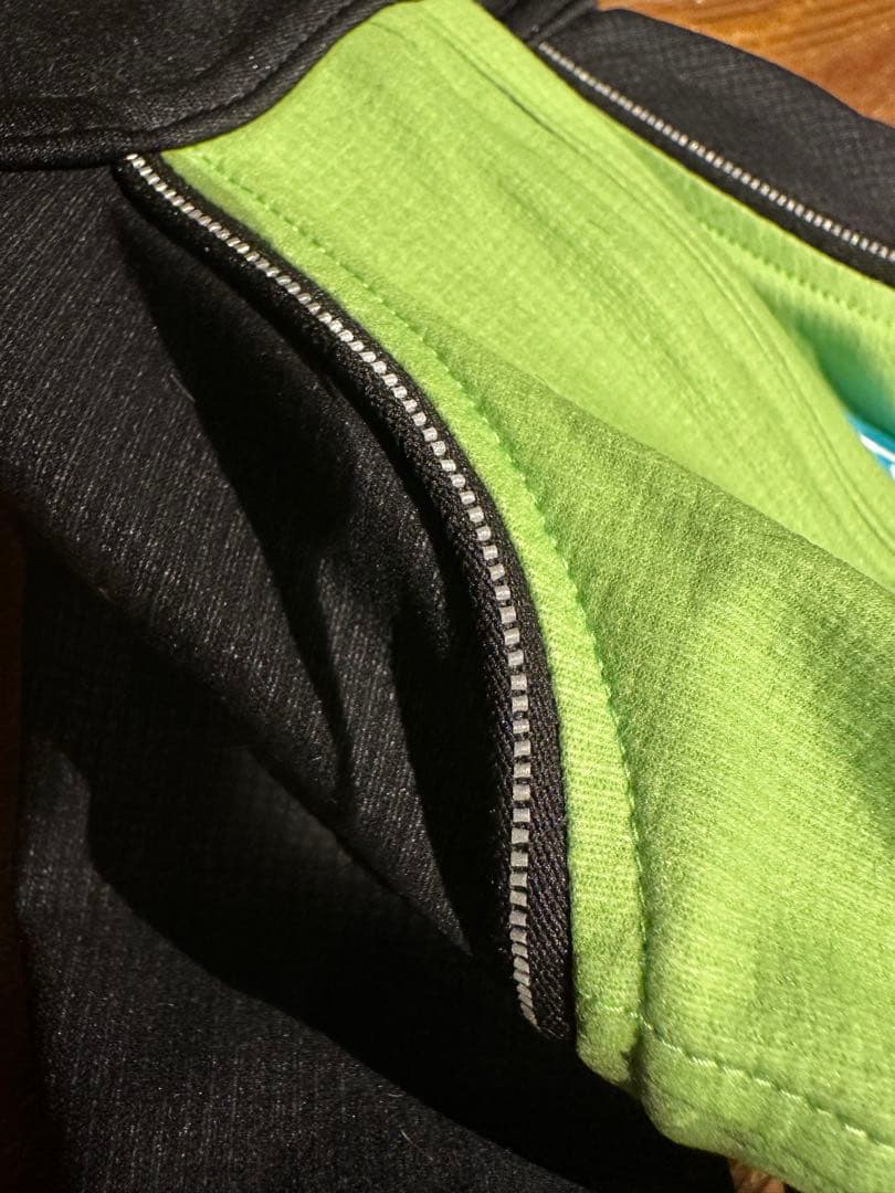 ALPHAICON レインドッグガード Mサイズ 緑/黒