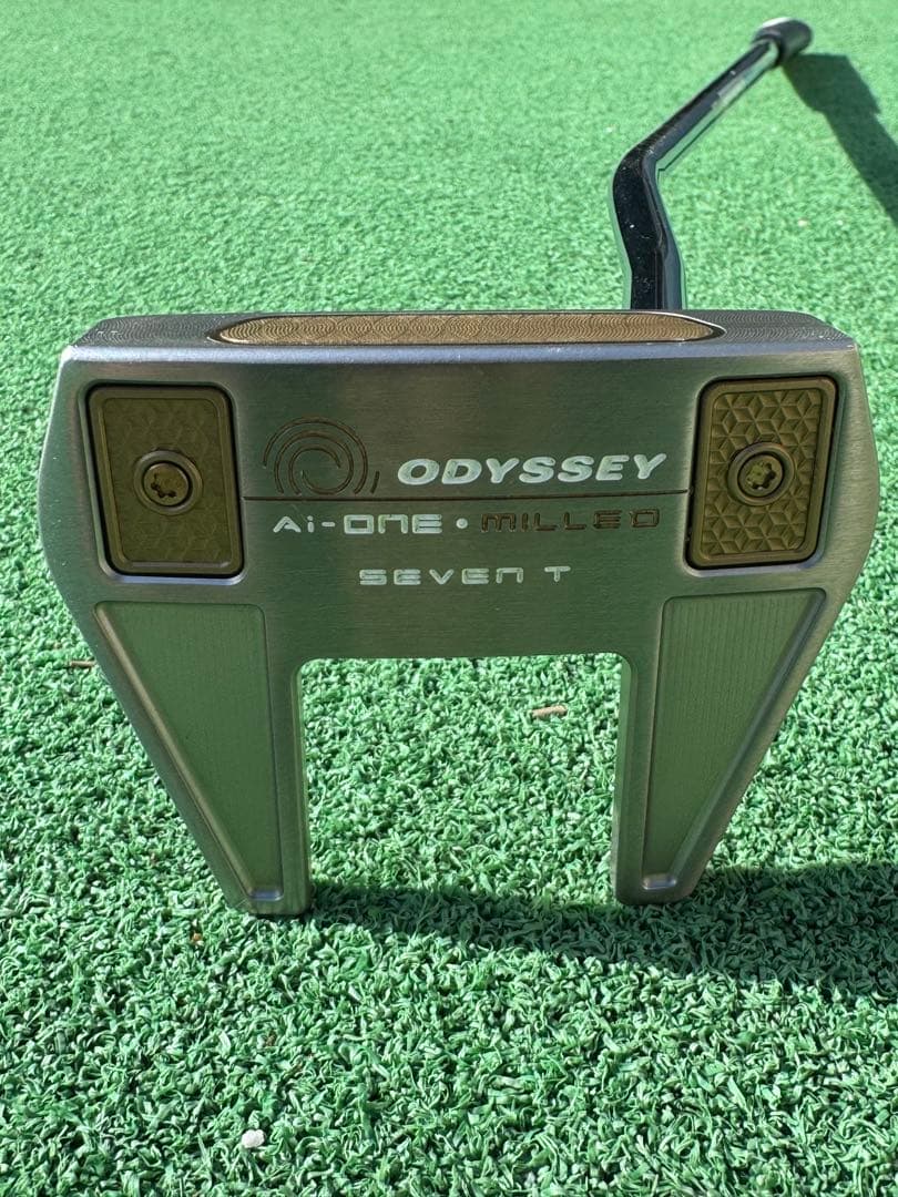 オデッセイ　Ai-ONE MILLED SILVER SEVEN T DB パタ