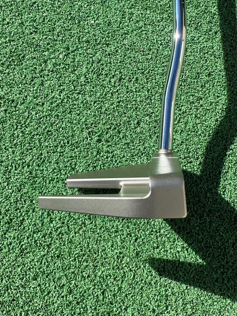 オデッセイ　Ai-ONE MILLED SILVER SEVEN T DB パタ