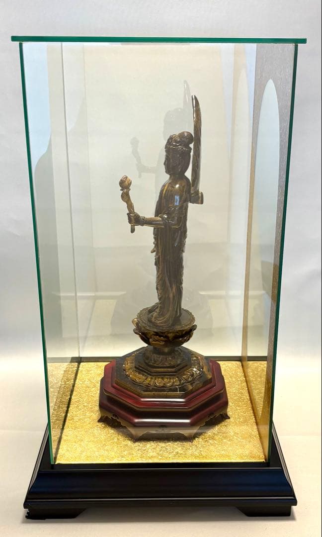 #タイガーアイ製 聖観音菩薩立像 ガラスケース 観世音菩薩　高さ約40cm