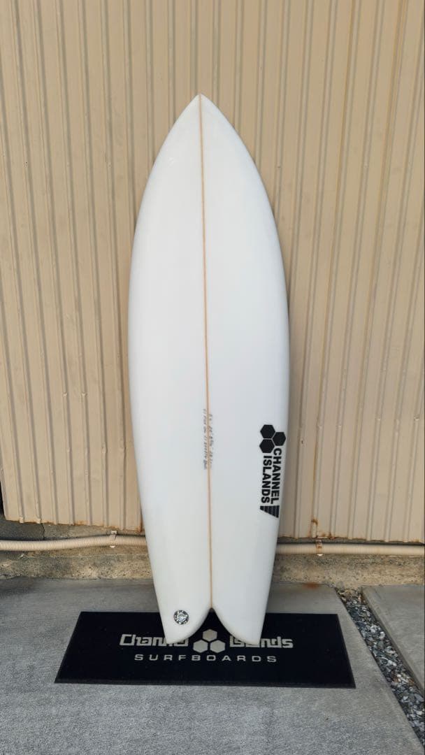 Ci fish 5’6” 28.3L フィン付き