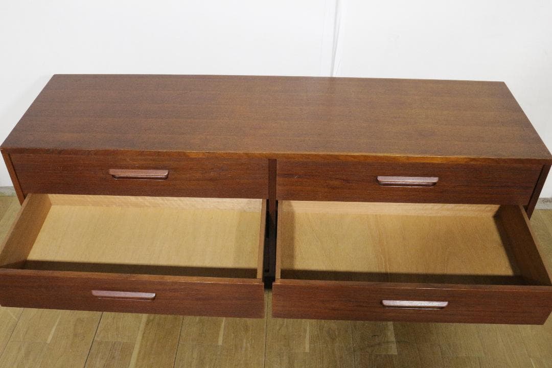 ヴィンテージ★チェスト/サイドボード★木製家具★北欧風家具★